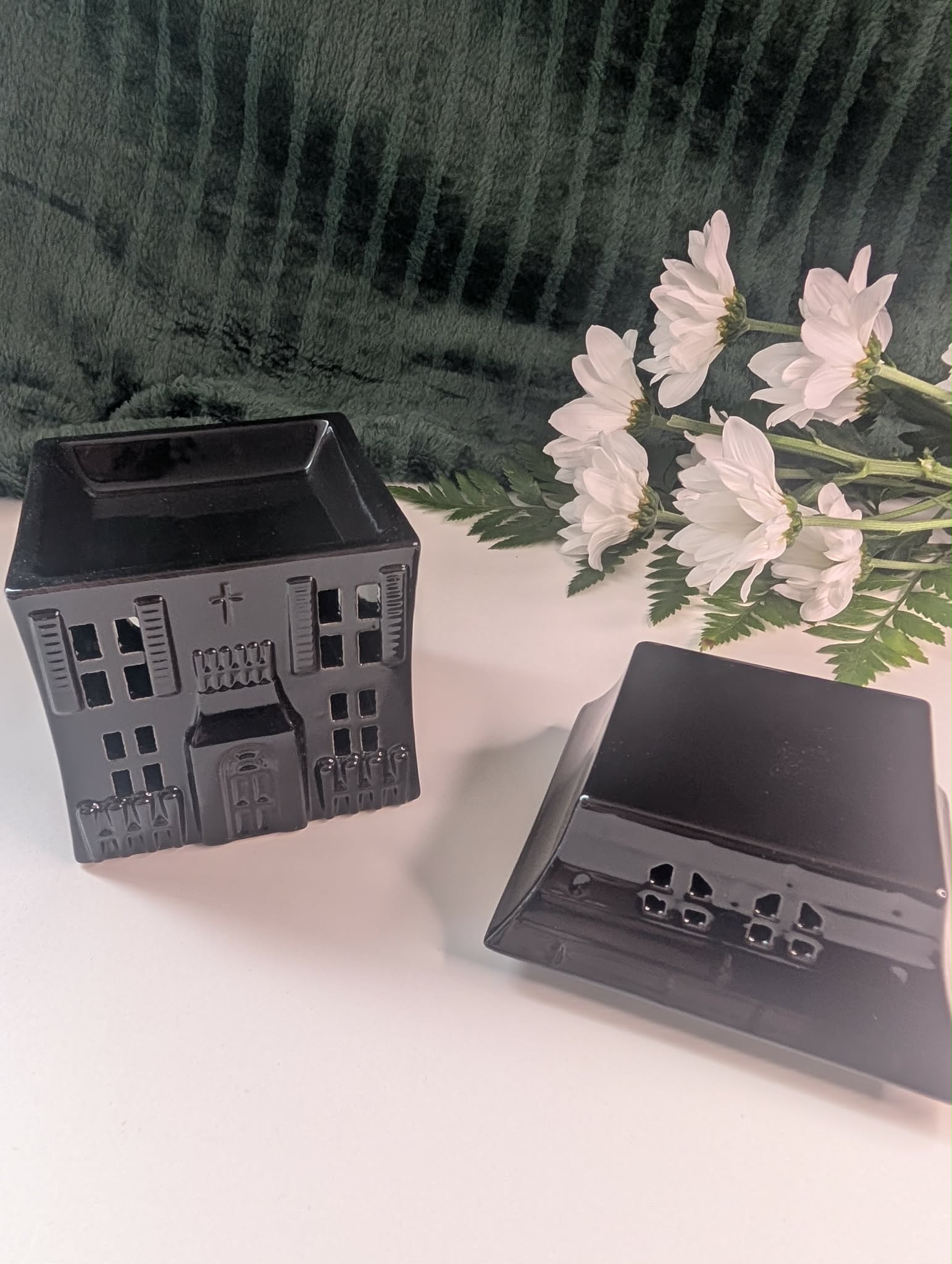 brûleur de fondants parfumés manoir noir brûleur de fondants parfumés manoir noir