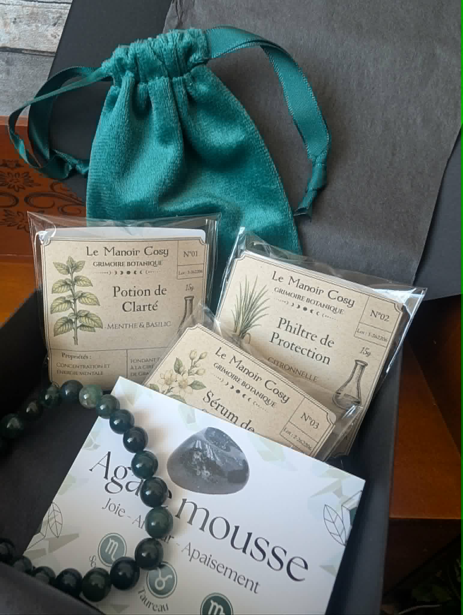 Coffret Trio Parfumé & Bracelet Grimoire Botanique coffret trio parfumé & bracelet grimoire botanique